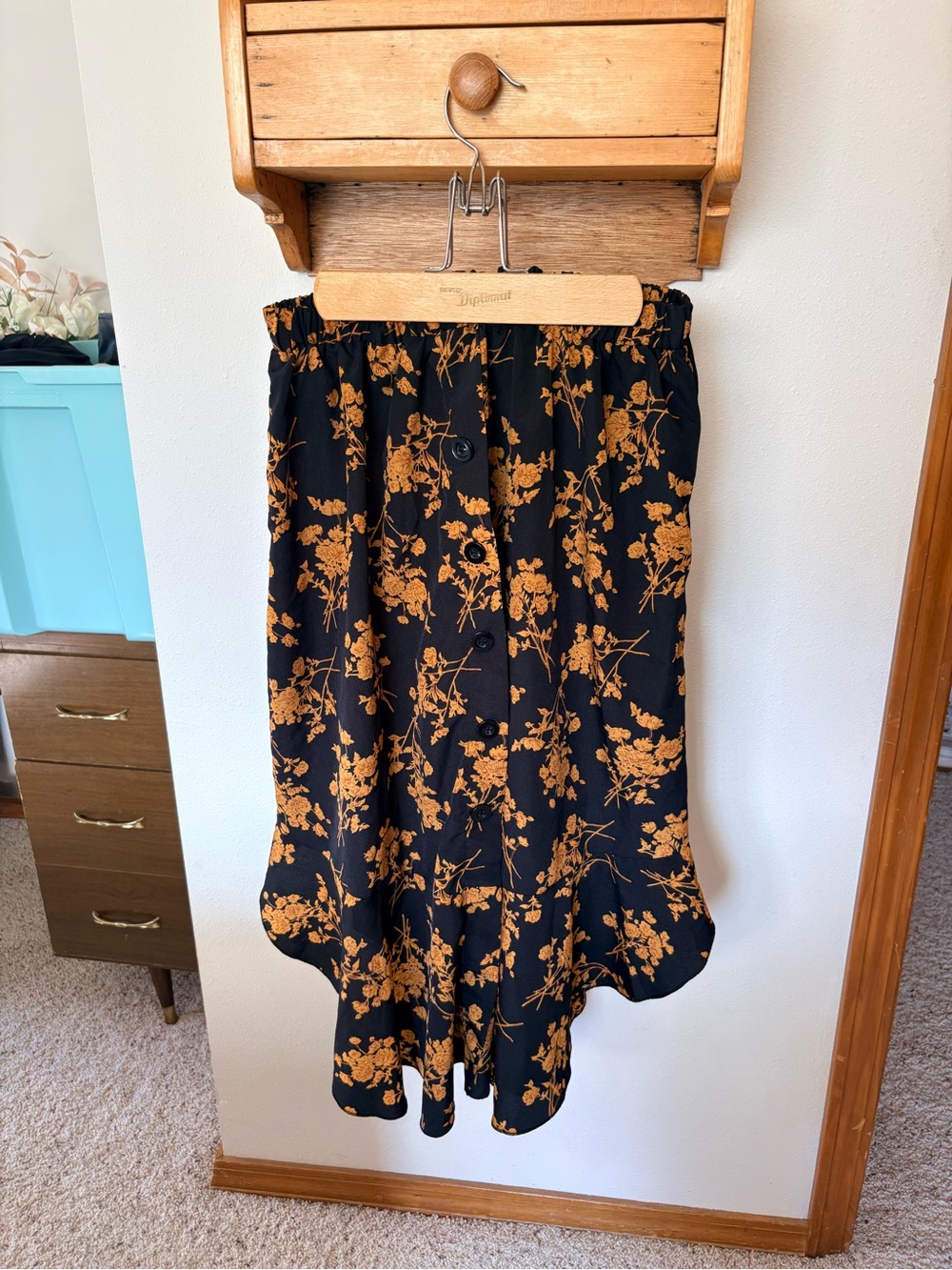 Black & Mustard Floral Midi Skirt - Picture 6 of 7